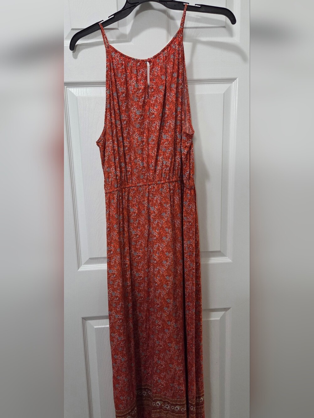 Old Navy Red Floral Maxi Dress - Picture 2 of 4
